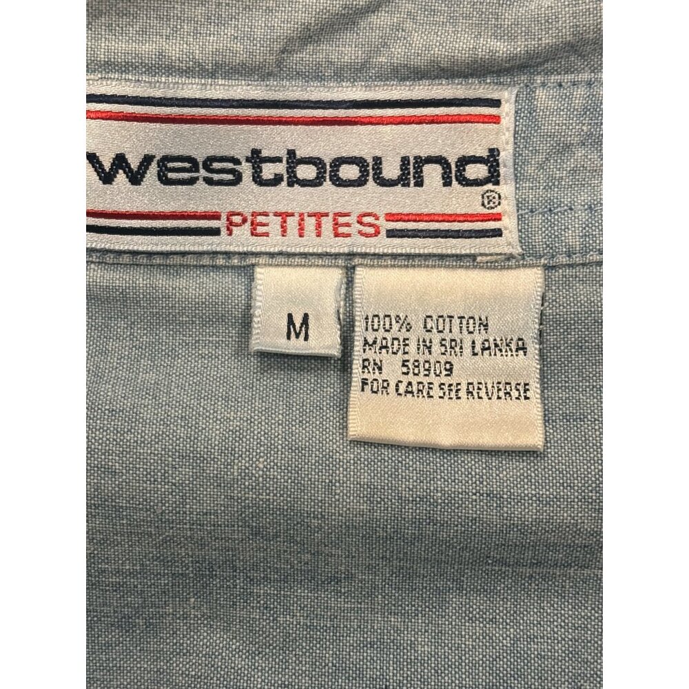 Vintage 1990s Westbound Petites Chambray Embroidered Button Down Shirt M - Picture 6 of 9